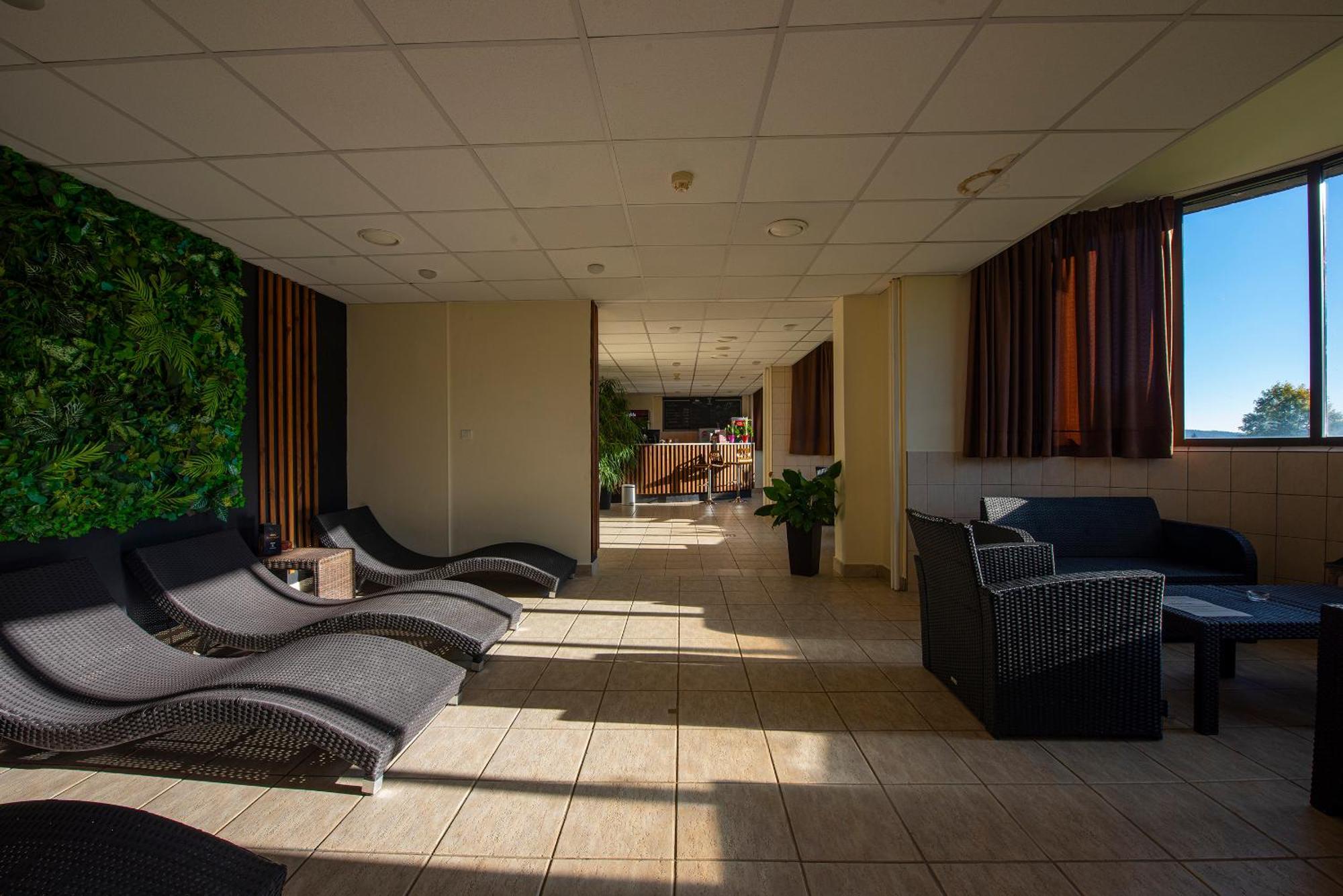 President Hotel Montfort Zdiar Exterior photo